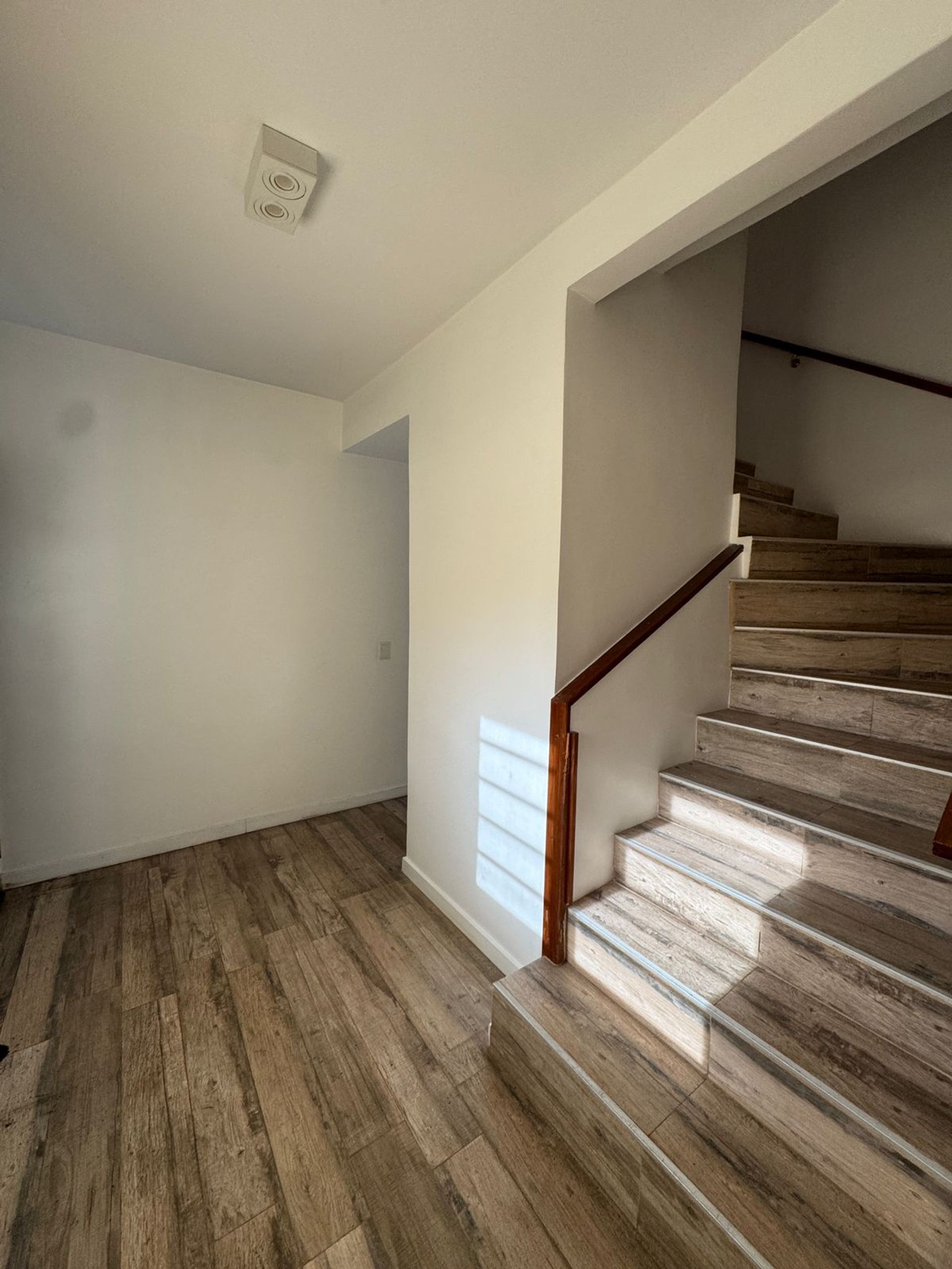 Venta Casa 4 Dormitorios La Horqueta San Isidro