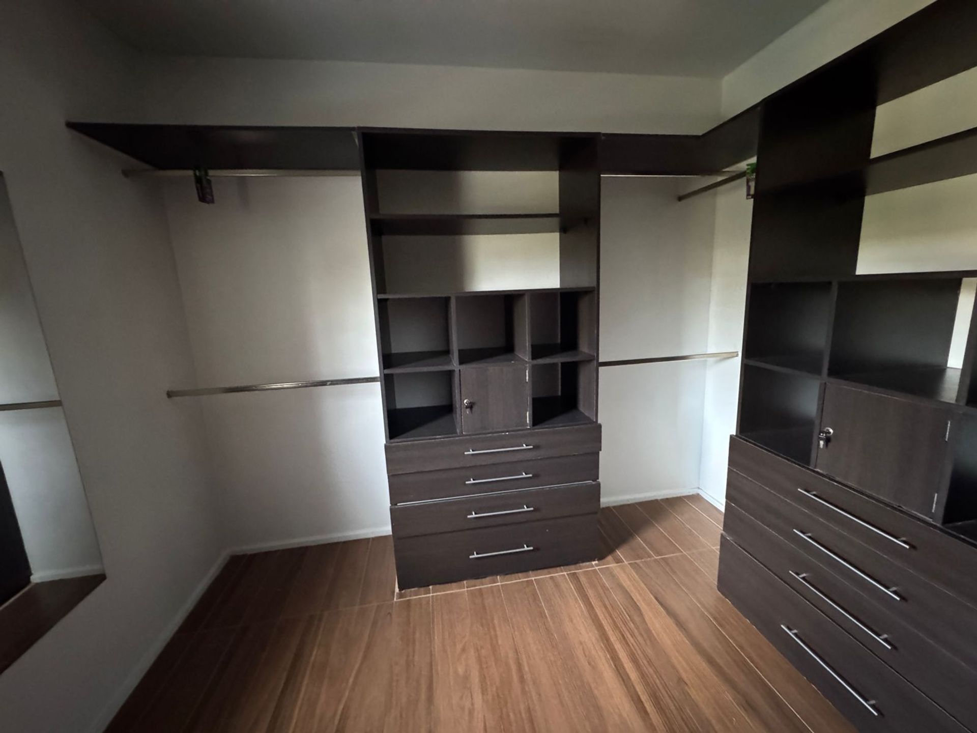 Venta Casa 4 Dormitorios La Horqueta San Isidro