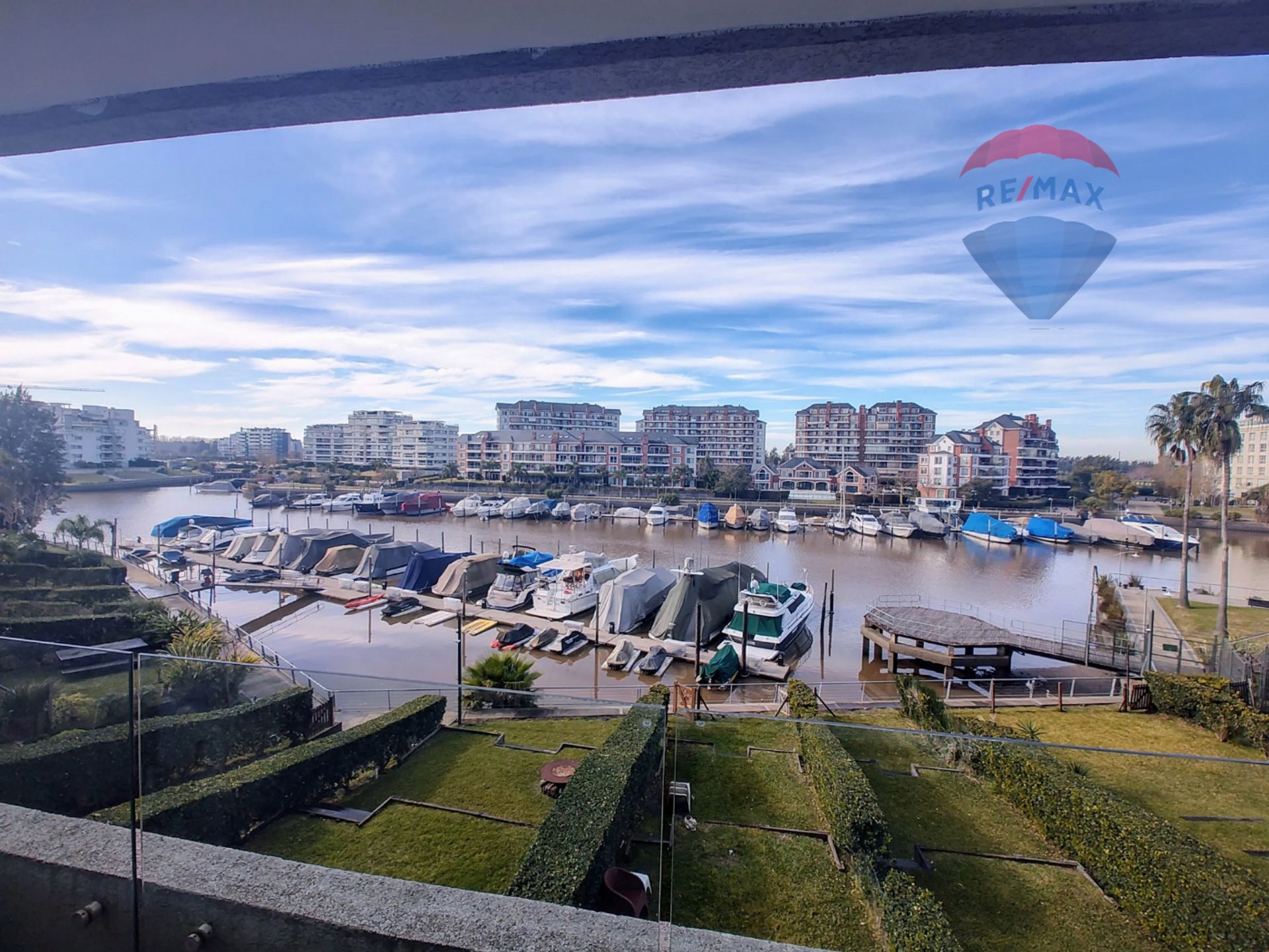 Dpto 3 Amb Nordelta Con Vista A Al Rio Con Cochera