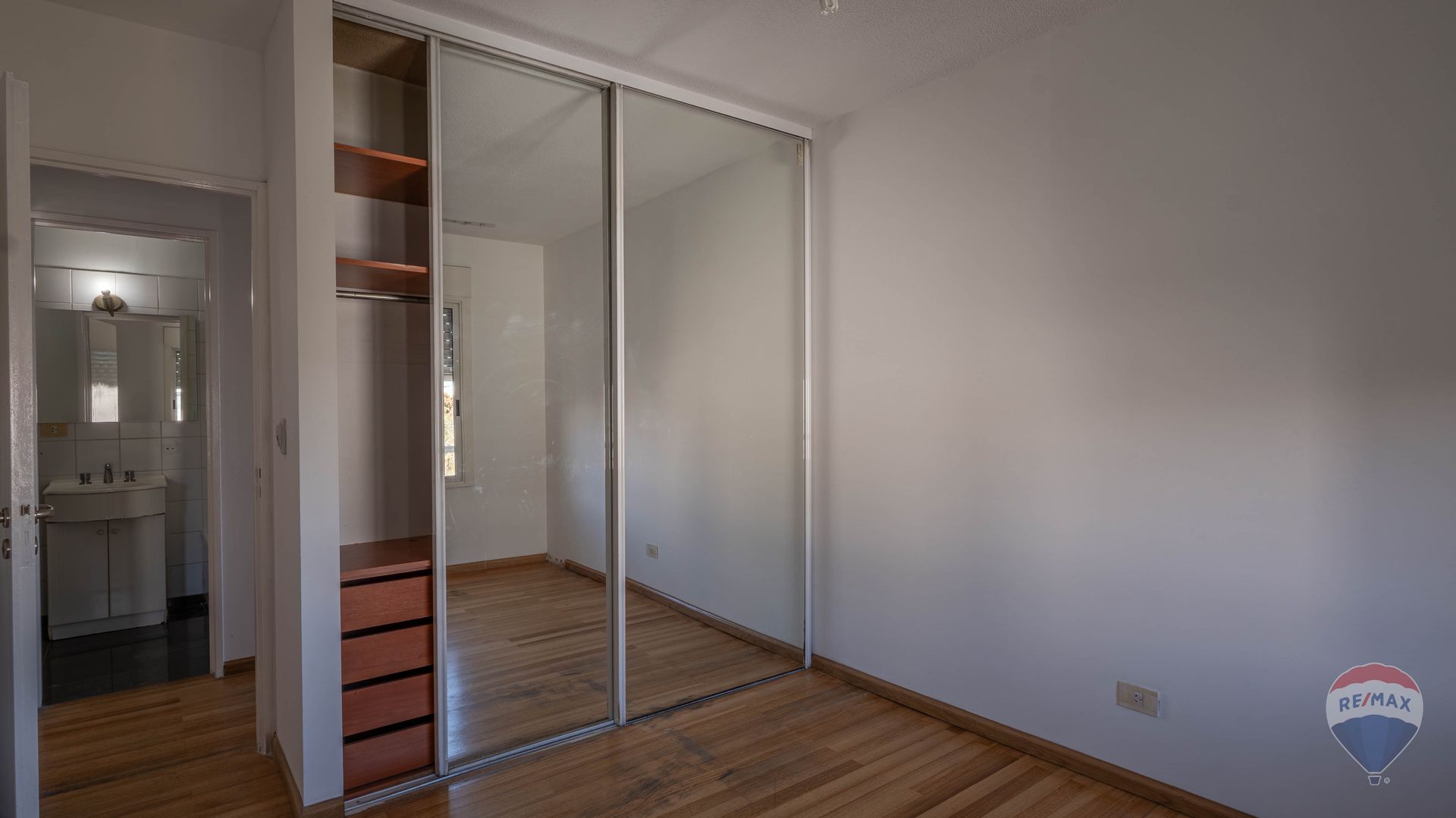 3 Ambientes Con Terraza Y Cochera