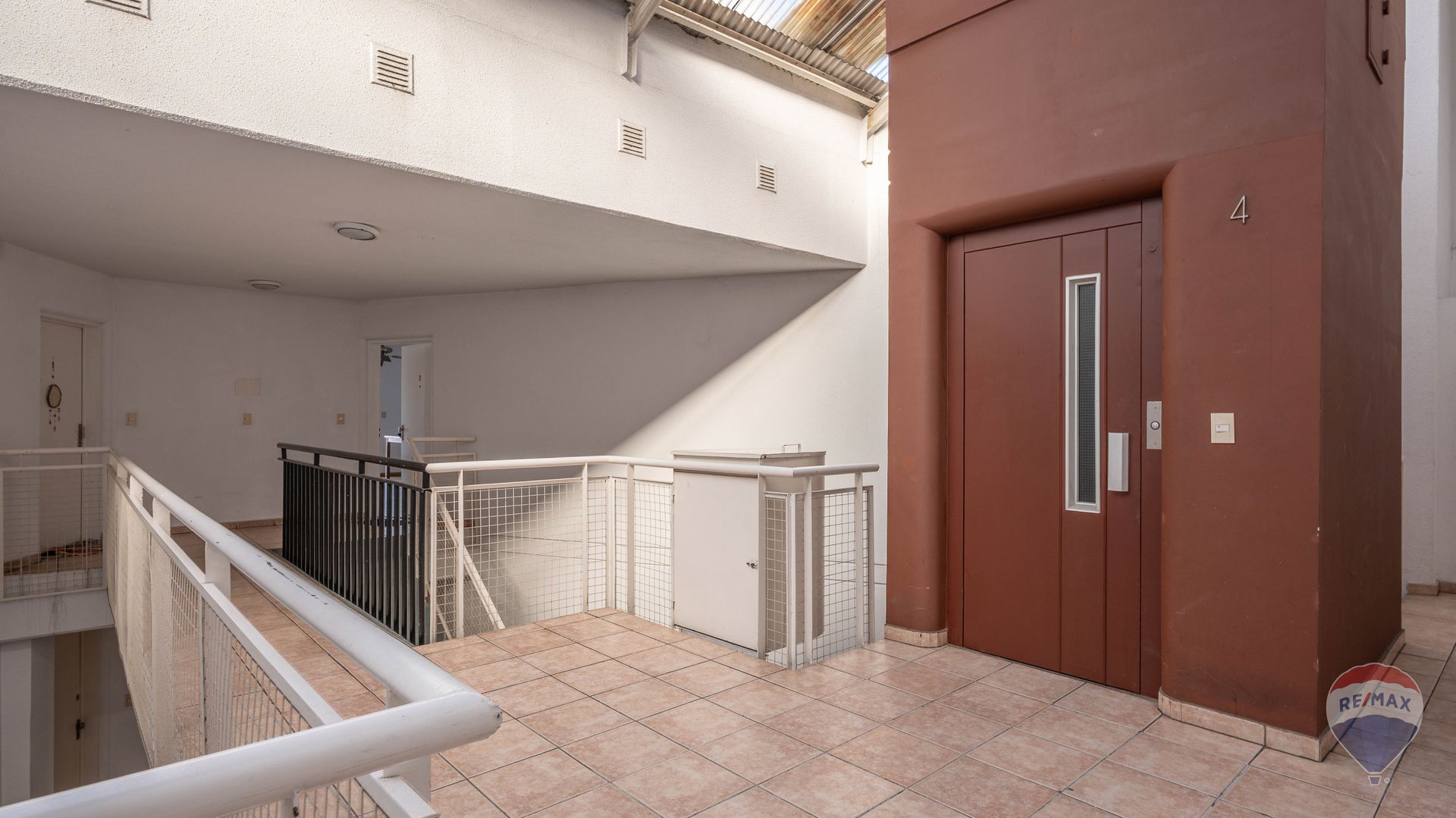 3 Ambientes Con Terraza Y Cochera
