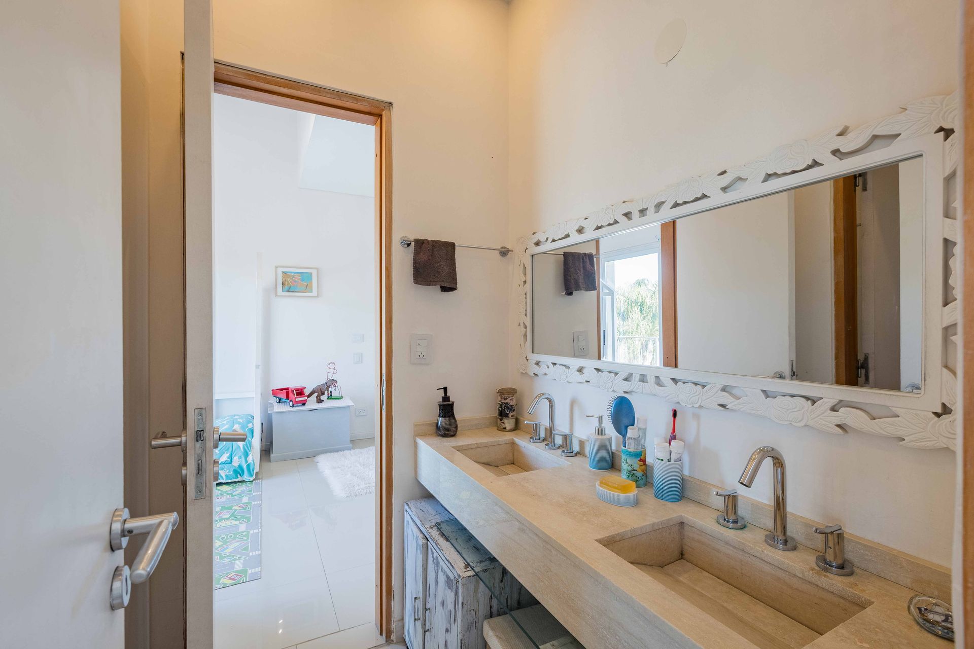 Venta Casa Al Rio Con Amarra Y 5 Dormitorios