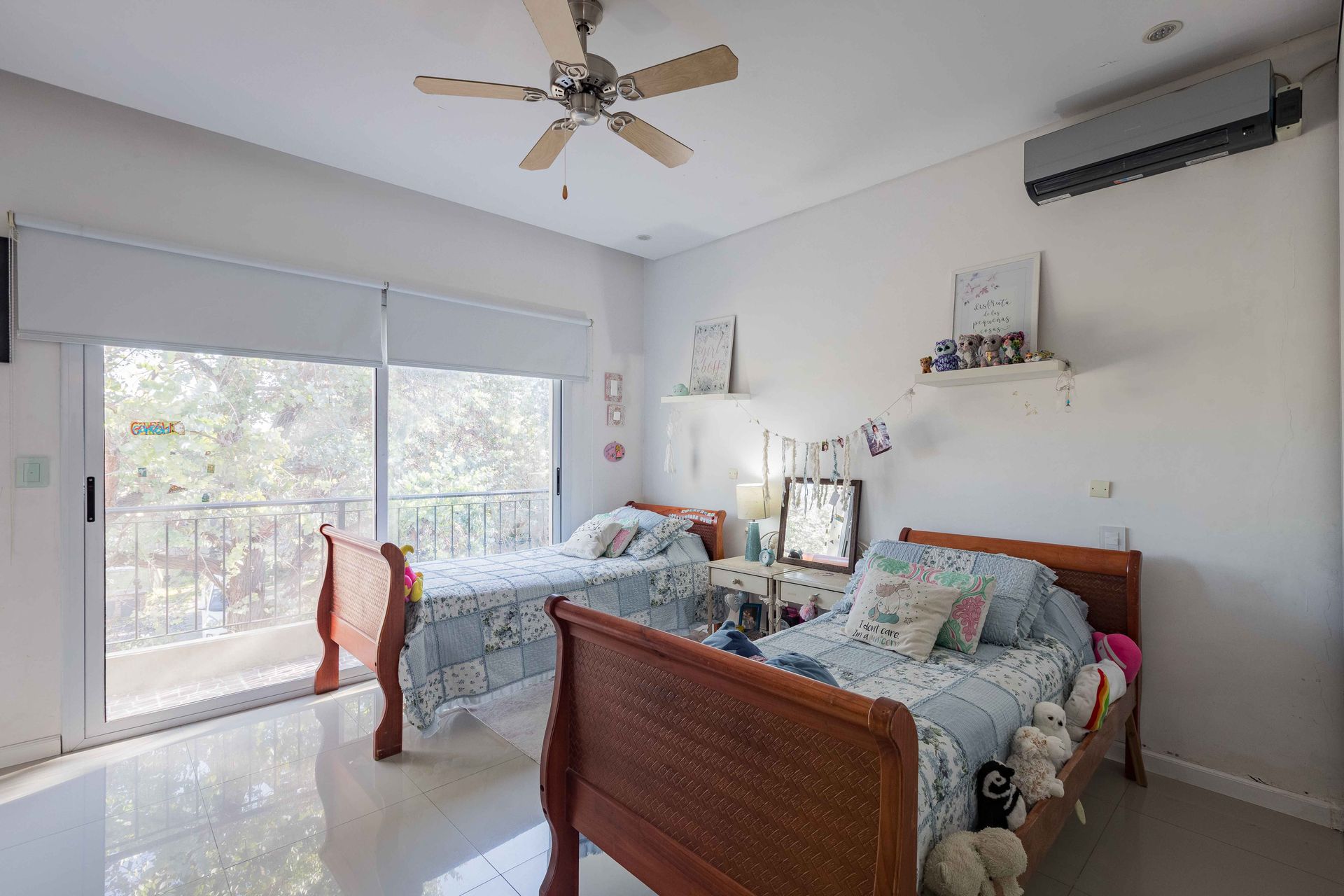 Venta Casa Al Rio Con Amarra Y 5 Dormitorios