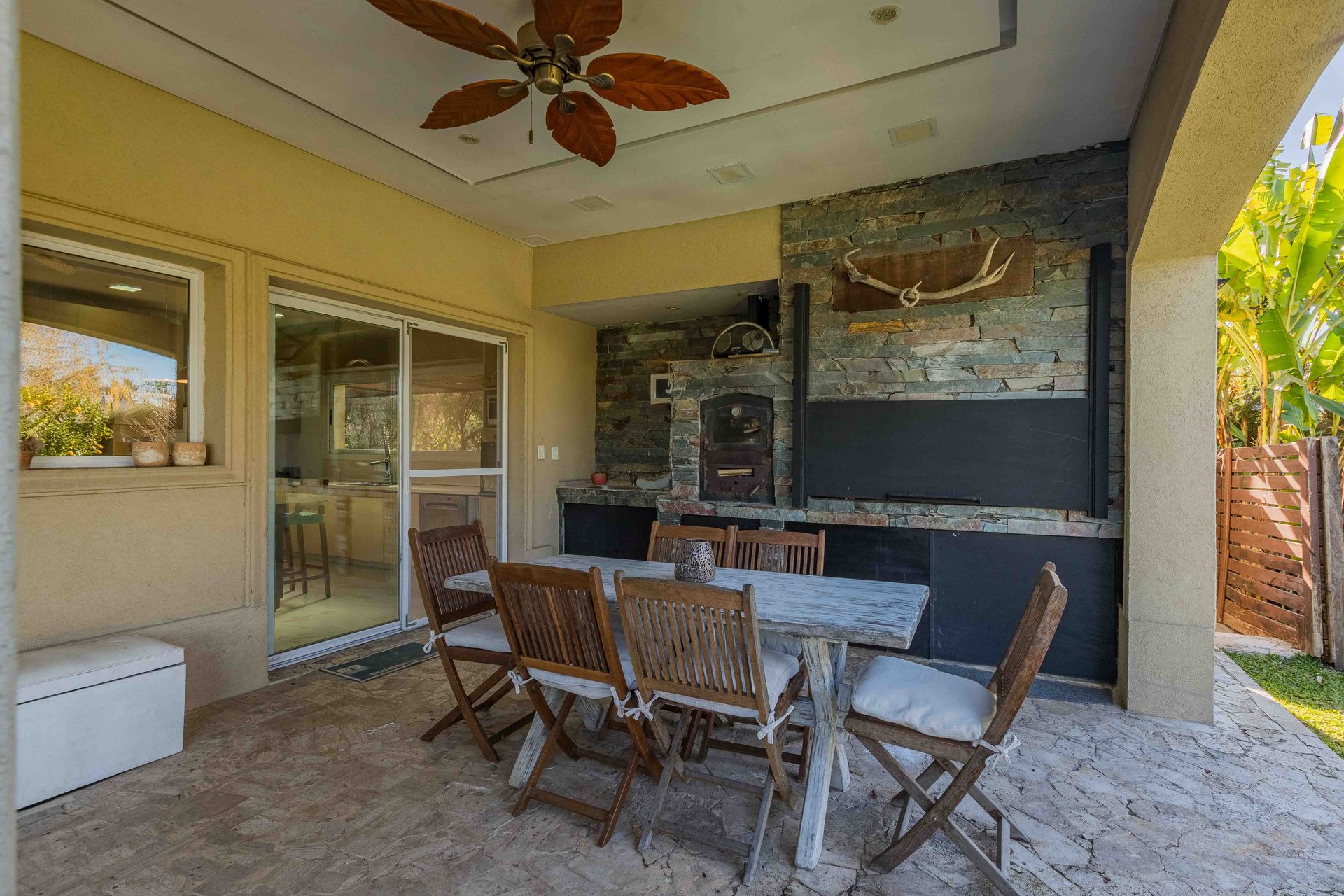 Venta Casa Al Rio Con Amarra Y 5 Dormitorios