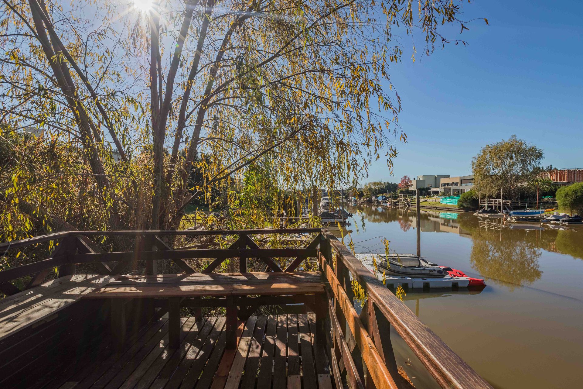 Venta Casa Al Rio Con Amarra Y 5 Dormitorios