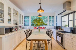Venta Casa Cabos del Lago 6 ambientes impecable
