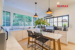 Venta Casa Cabos del Lago 6 ambientes impecable