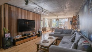 Venta Duplex 4 Ambientes Pileta En Edificio Ánima.