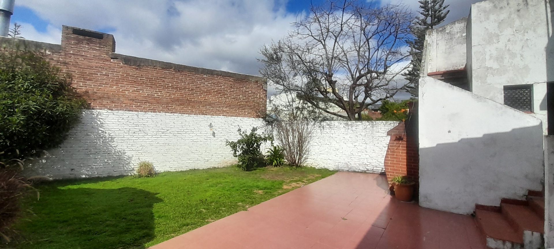 Venta PH en Olivos c/jardin patio y terraza