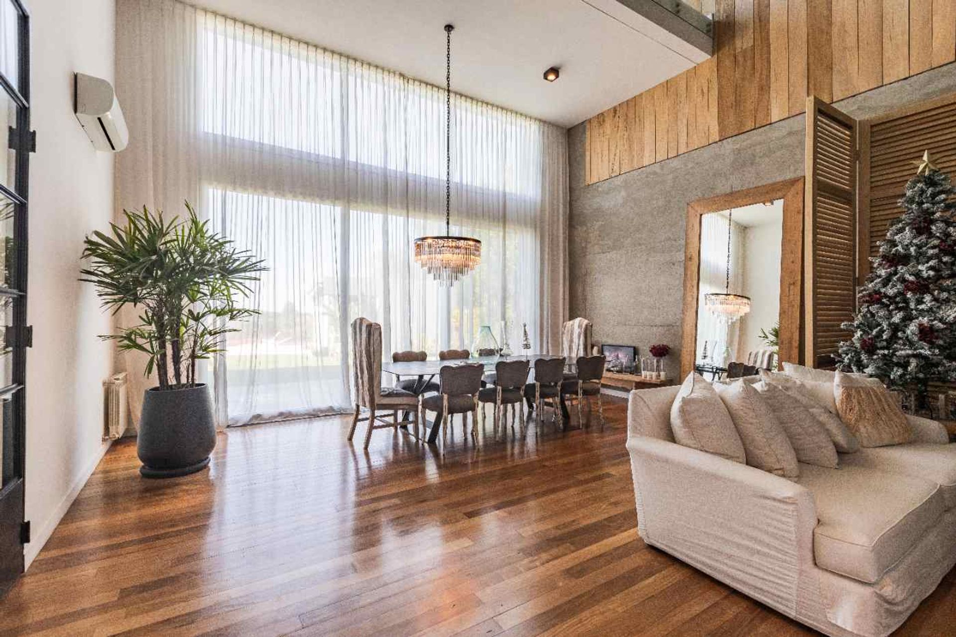 Venta Casa 35 mts de costa al Rio/ apto credito
