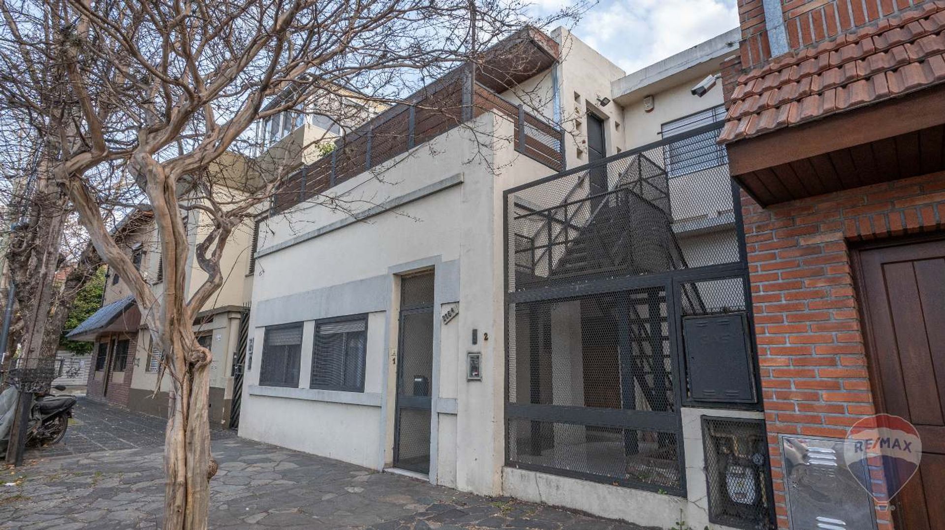 Venta Casa + Departamento - Munro