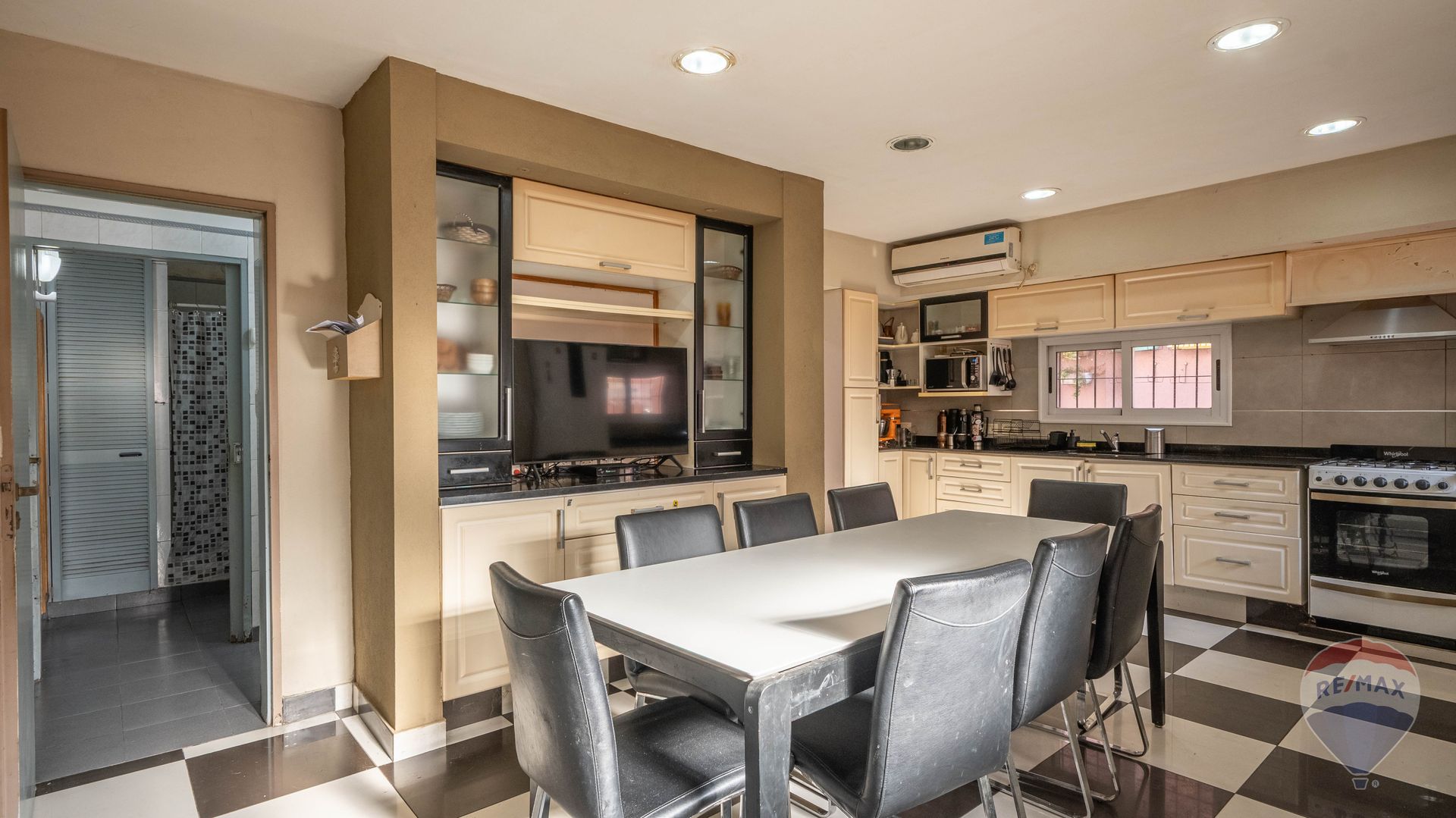Venta Casa + Departamento - Munro