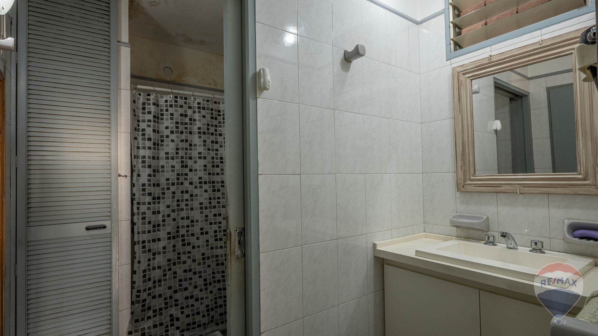 Venta Casa + Departamento - Munro