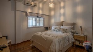 7-Room House for Sale with Playroom – Martinez