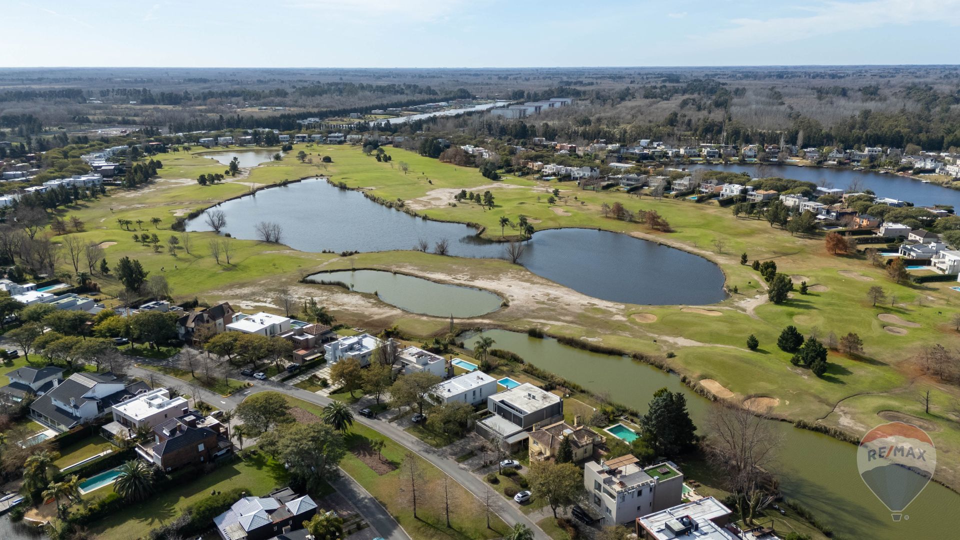 Casa En Venta Al Agua Y Golf