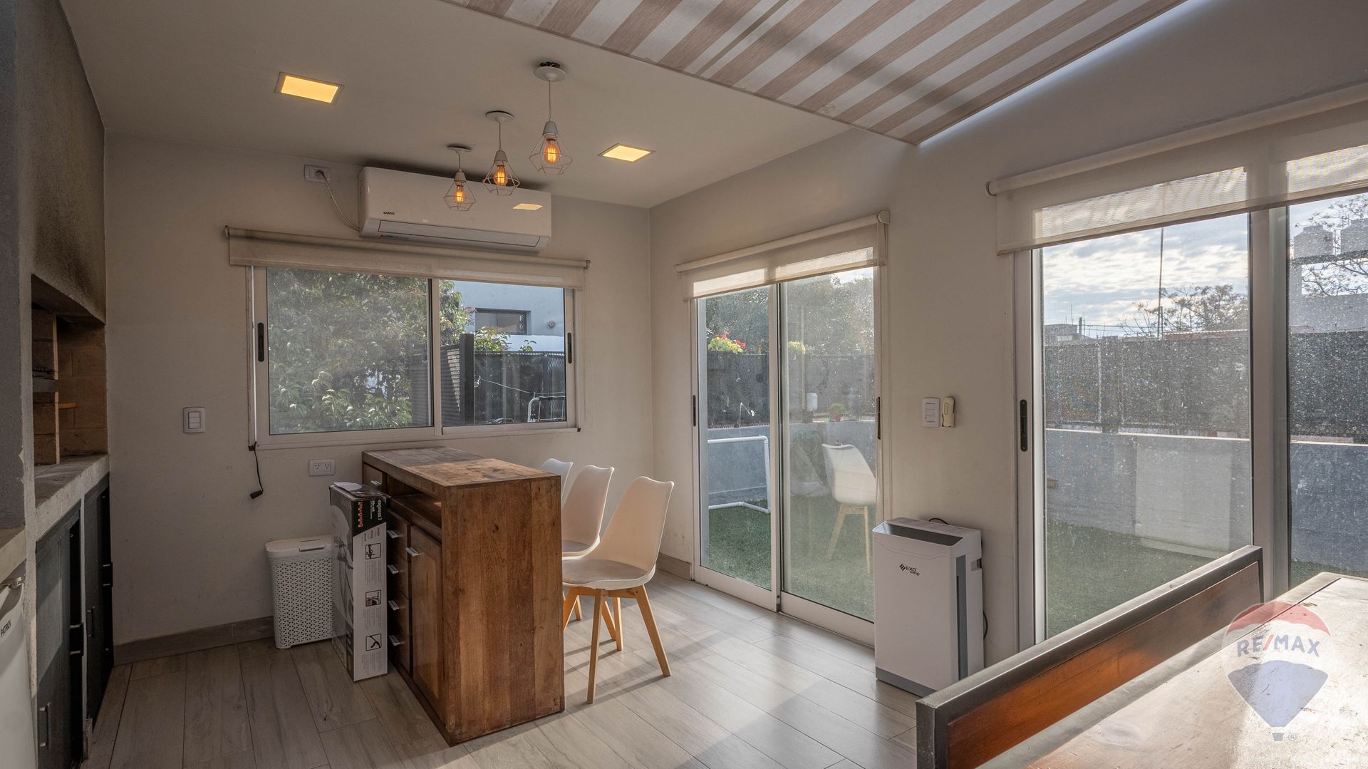 Venta Casa + Departamento - Munro