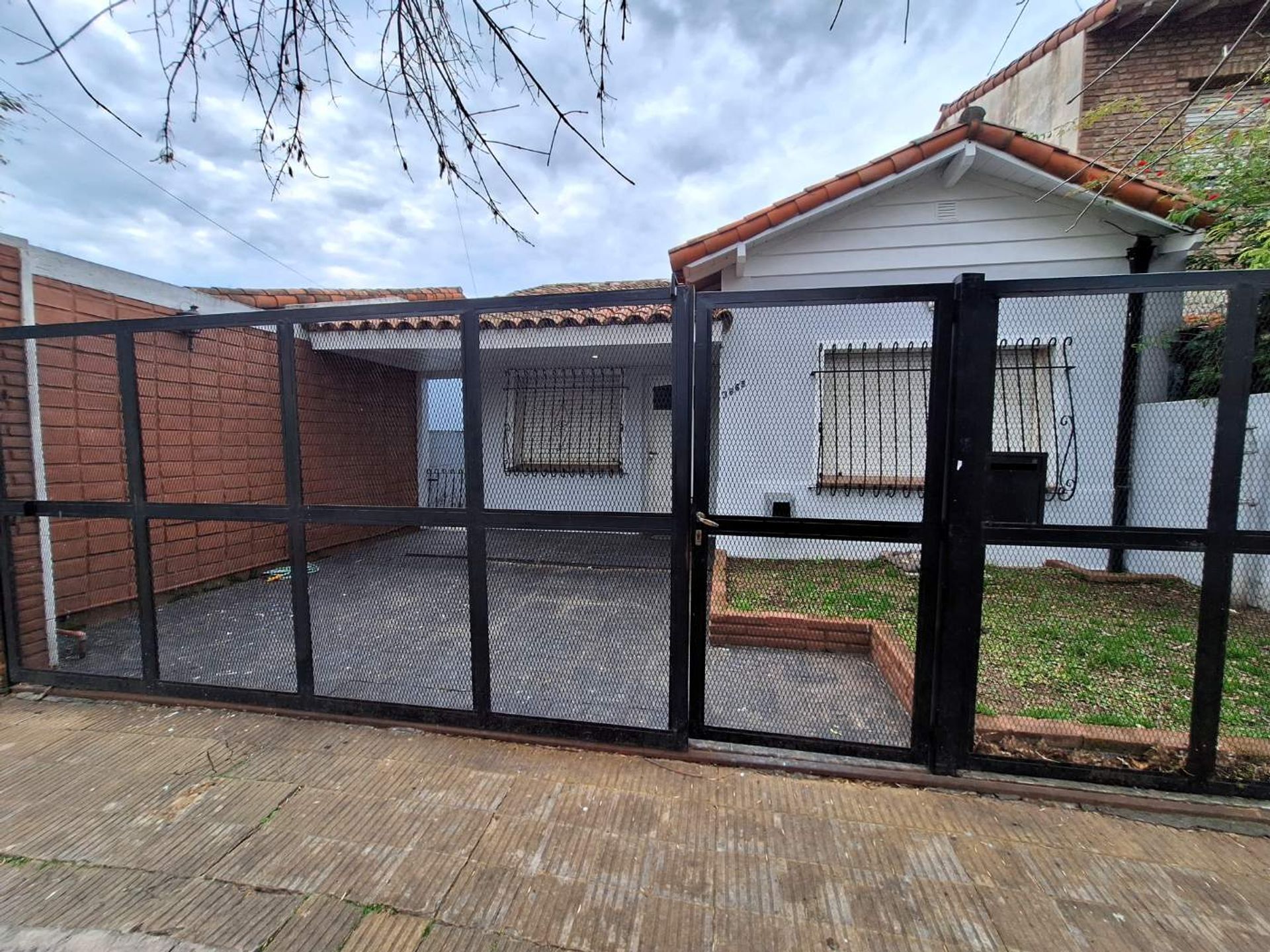 Casa 4 Ambientes Venta Villa Adelina Lote Amplio