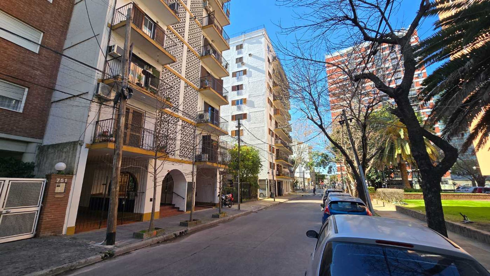3-Room Apartment for Sale with Balcony, Opportunity