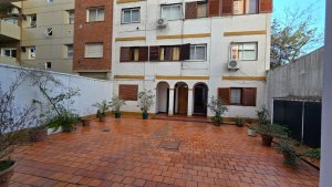 3-Room Apartment for Sale with Balcony, Opportunity