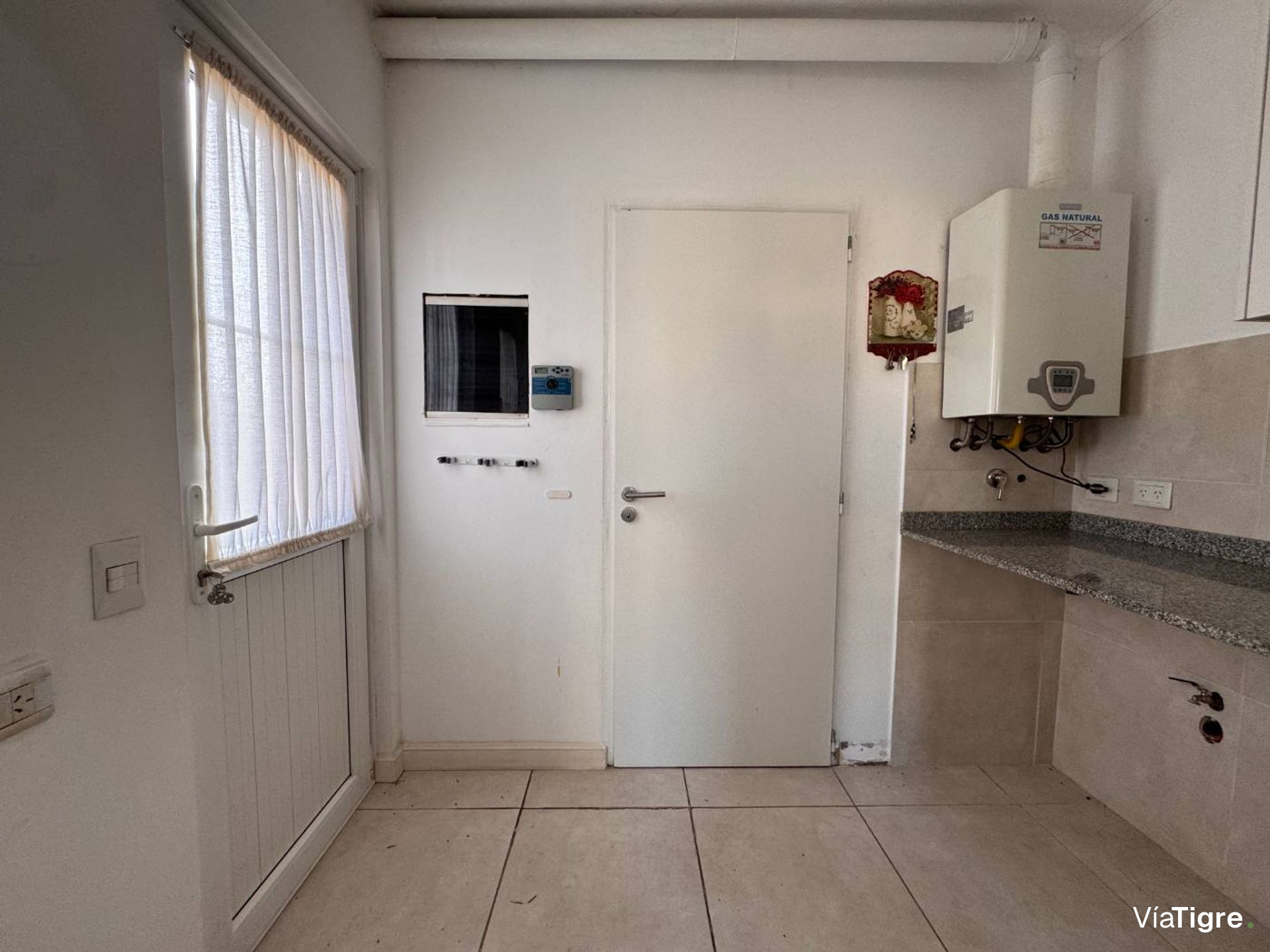 Casa en esquina con salida a la laguna – San Marco