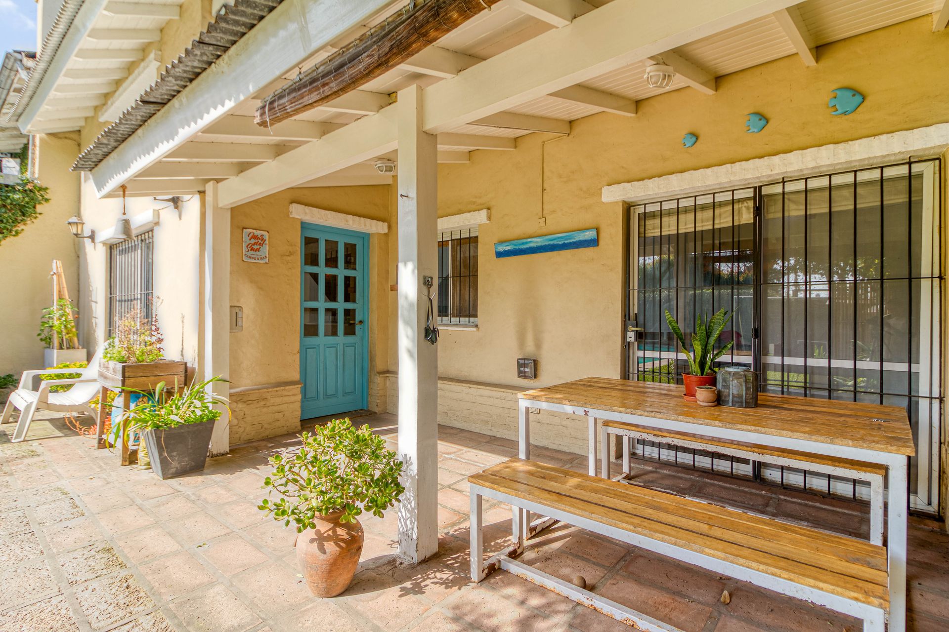 Casa Venta 4 Dorm. Don Torcuato Triangulo Pileta