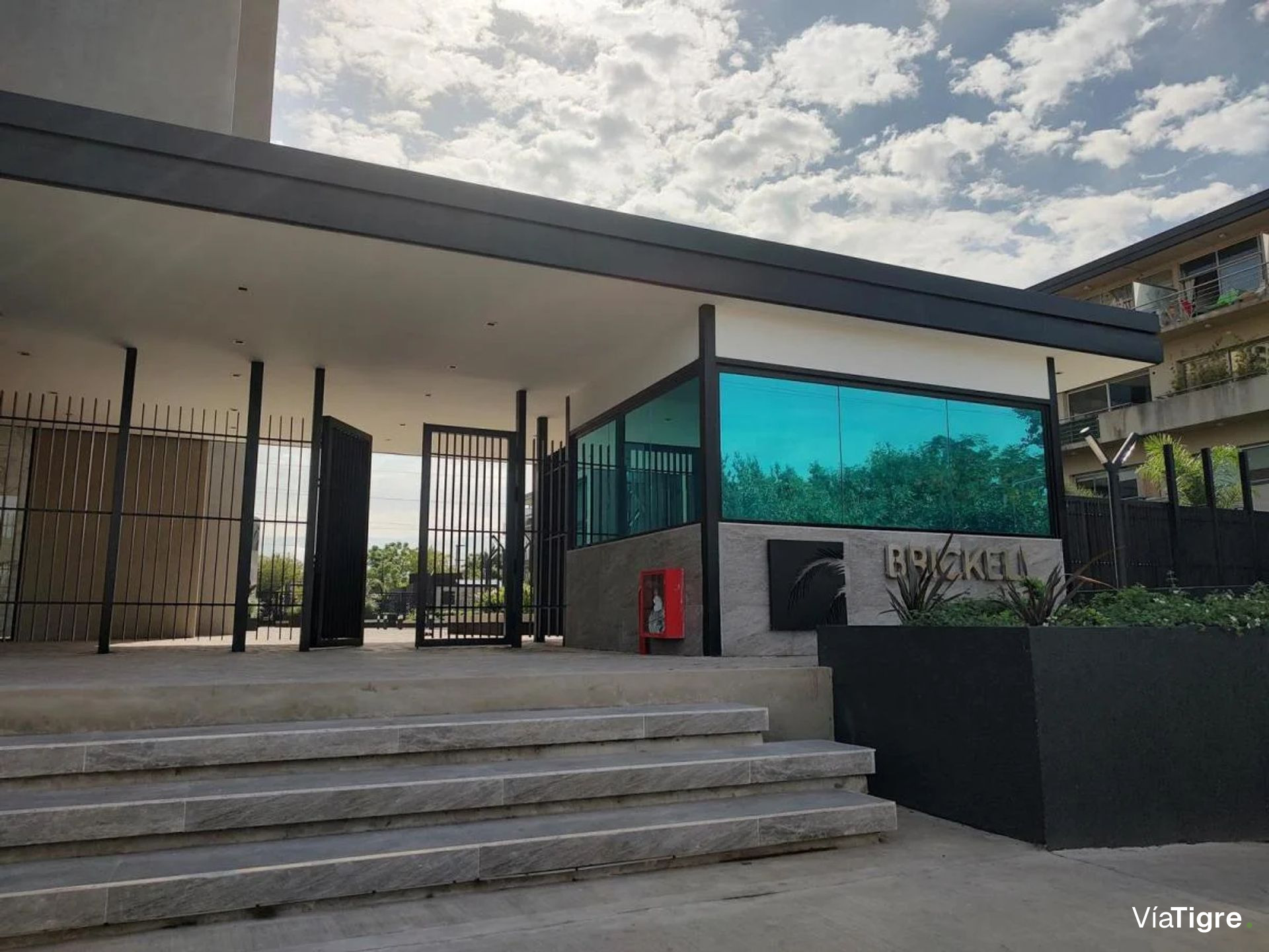 Venta Dpto 2 ambientes c/Cochera - Brickell Tigre