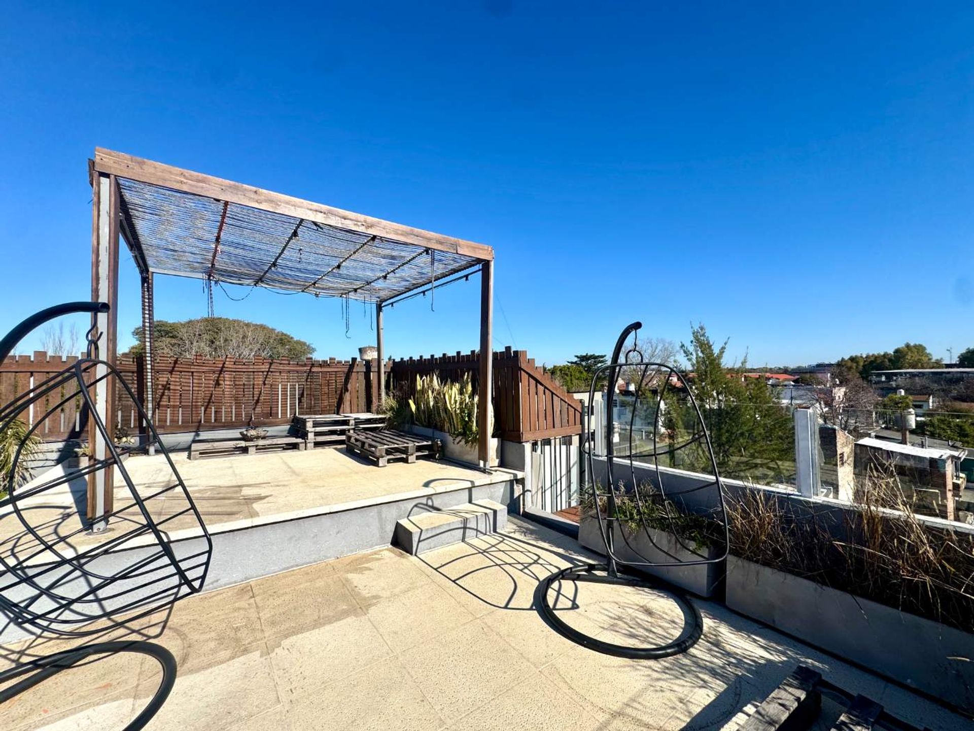 Venta Casa Estudio Loft Pileta Martinez Cocheras