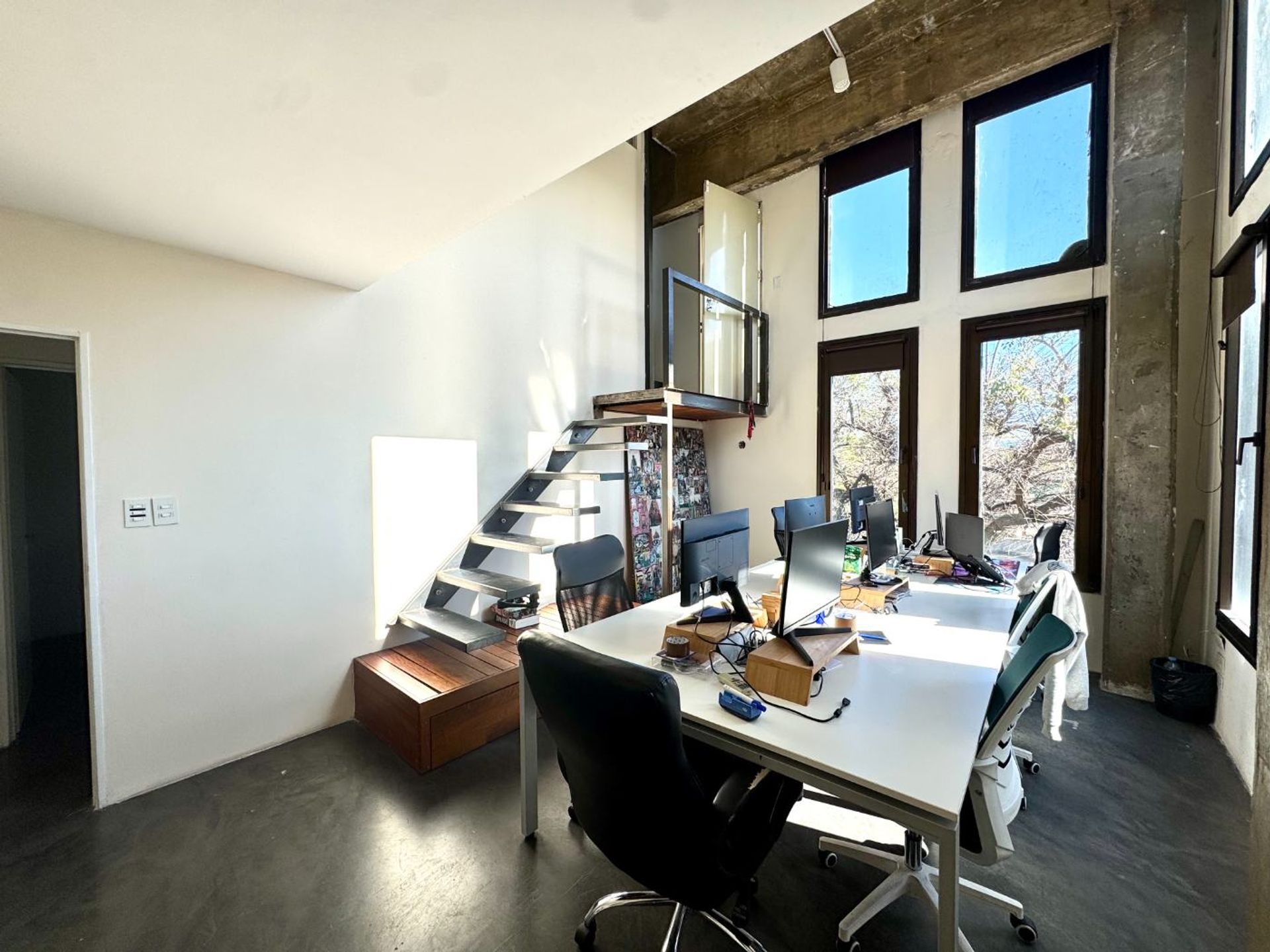 Venta Casa Estudio Loft Pileta Martinez Cocheras