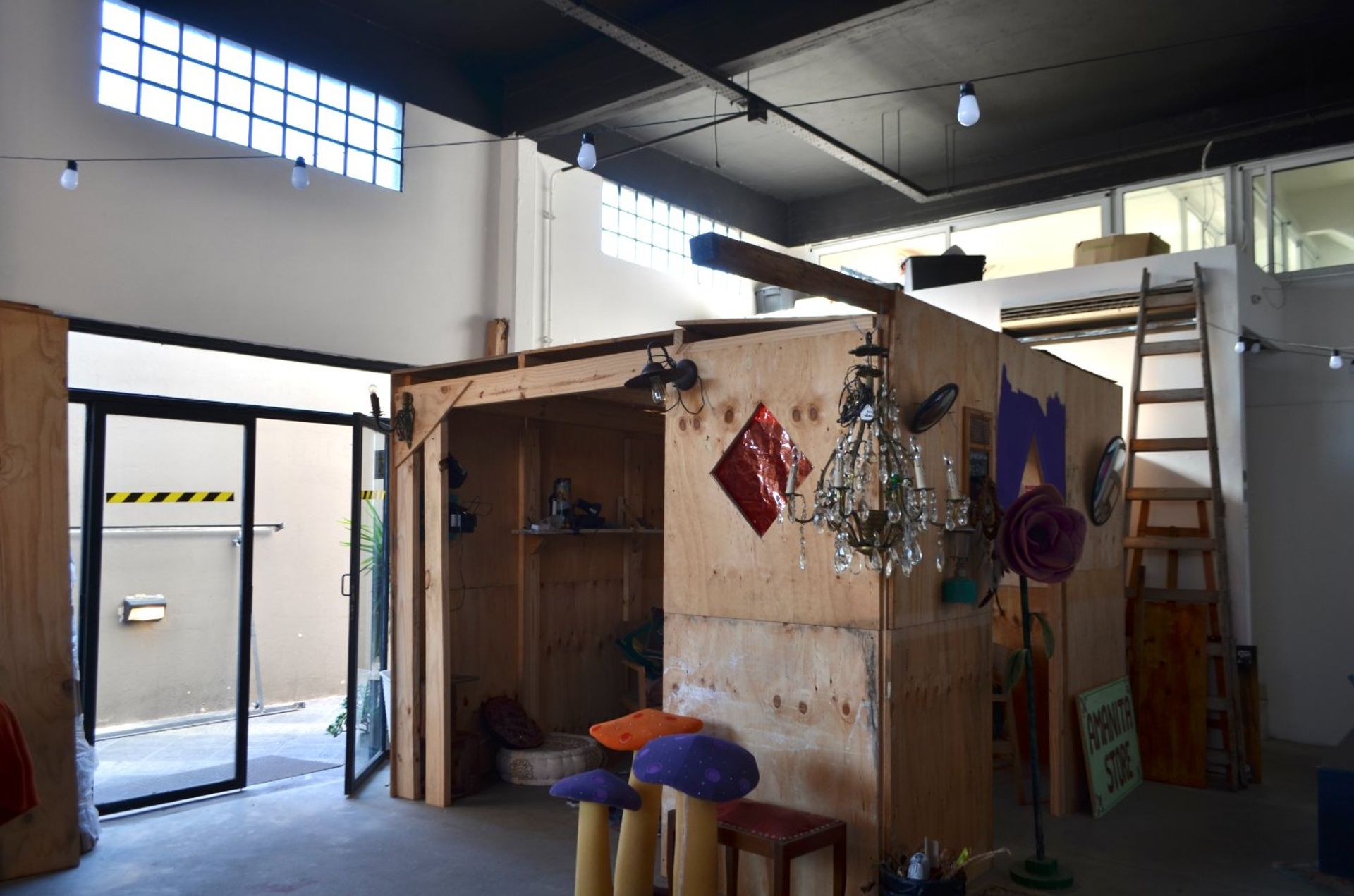Venta Casa Estudio Loft Pileta Martinez Cocheras