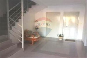 3-Room Rental, San Fernando