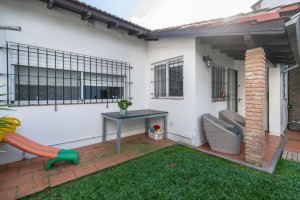 Venta Casa 3 Amb Con Pileta Y Cochera Martinez