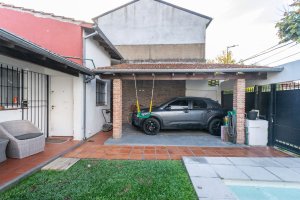 Venta Casa 3 Amb Con Pileta Y Cochera Martinez