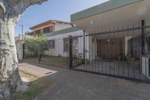 Venta Ph 3 Ambientes Con Cochera Y Patio En Olivos