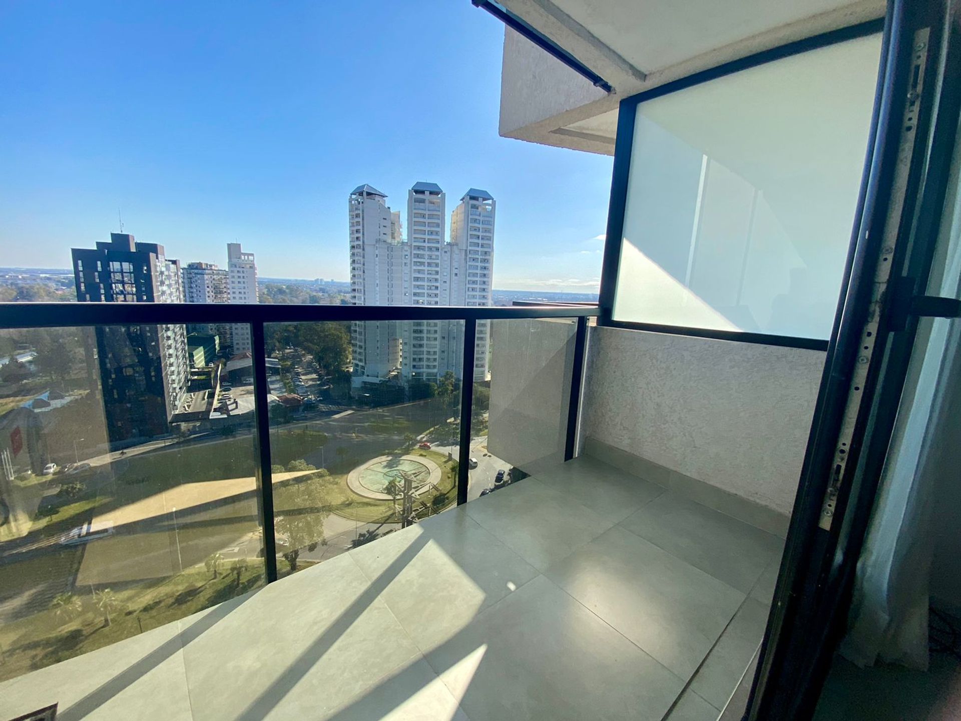 Departamento En Vta 2 Amb Brickell Tigre Piso 15