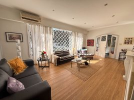 4-Room House for Sale, Vte Lopez, Pool and Garden
