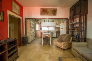 Venta casa 3 ambientes a refaccionar Beccar