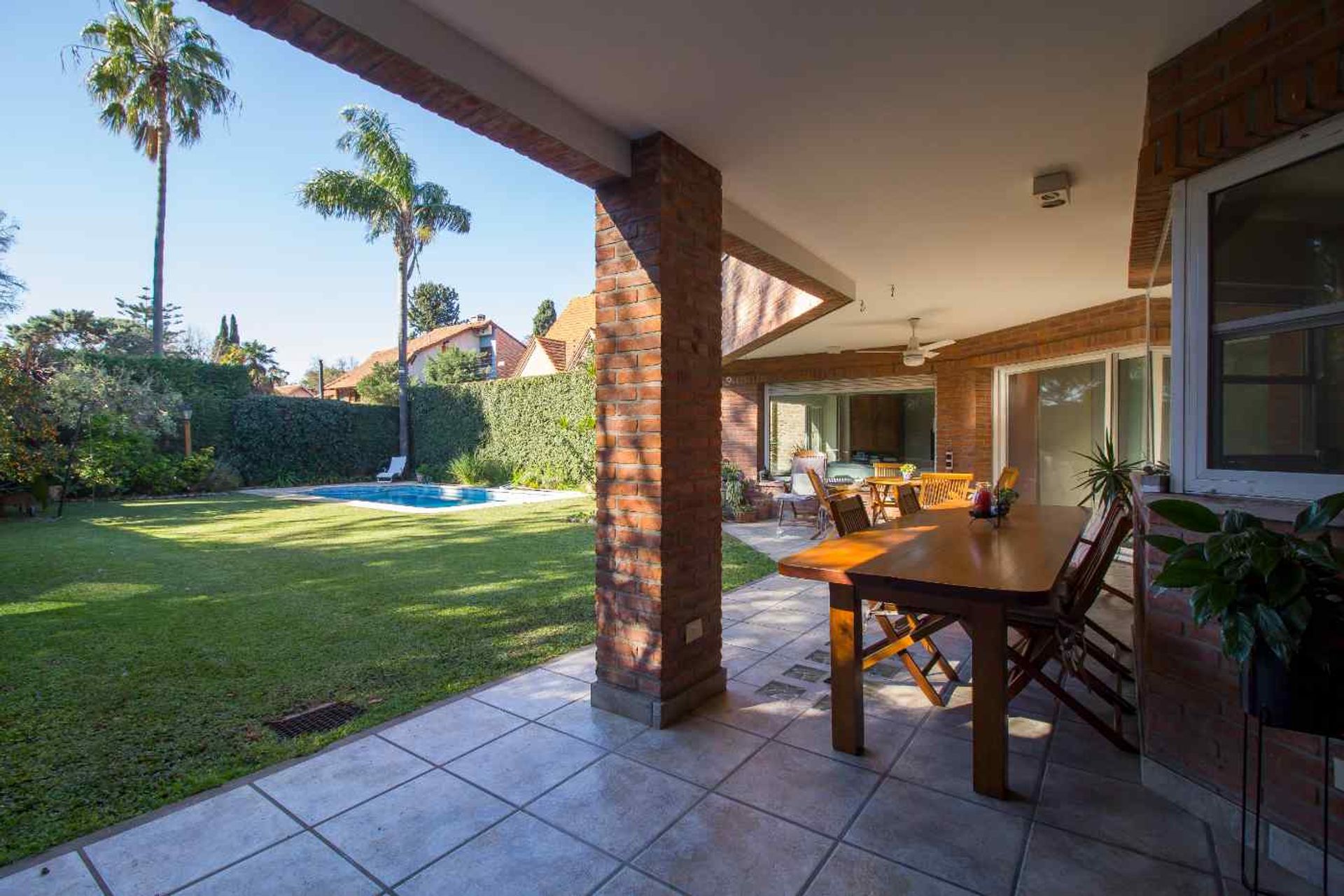 Venta Casa 7 amb Barrio Aleman Martínez