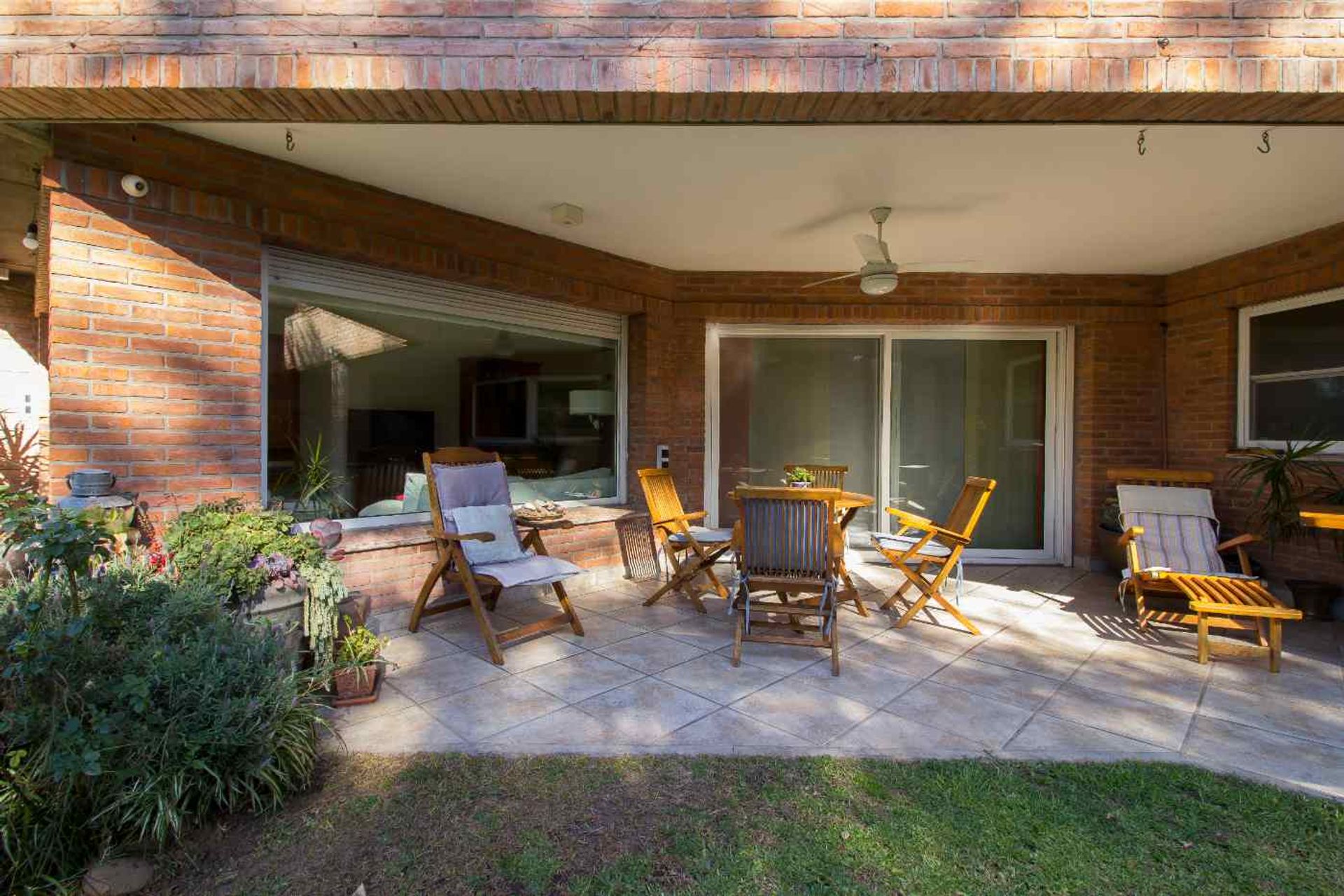 Venta Casa 7 amb Barrio Aleman Martínez