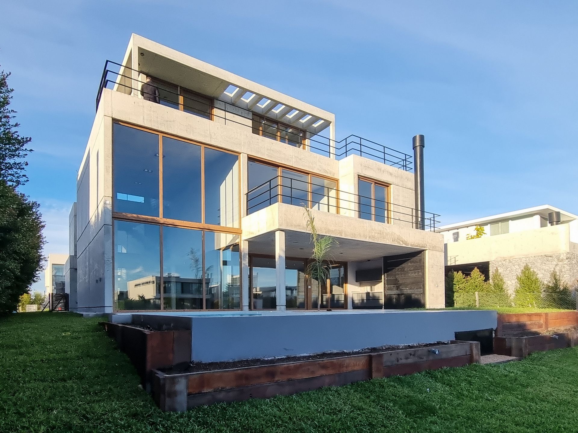 Venta Casa Moderna 6 Ambientes. Yacht, Nordelta