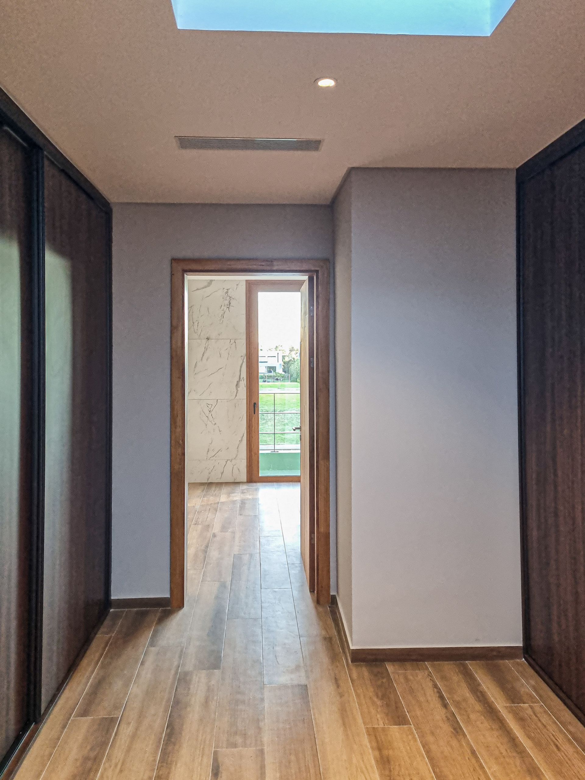 Venta Casa Moderna 6 Ambientes. Yacht, Nordelta