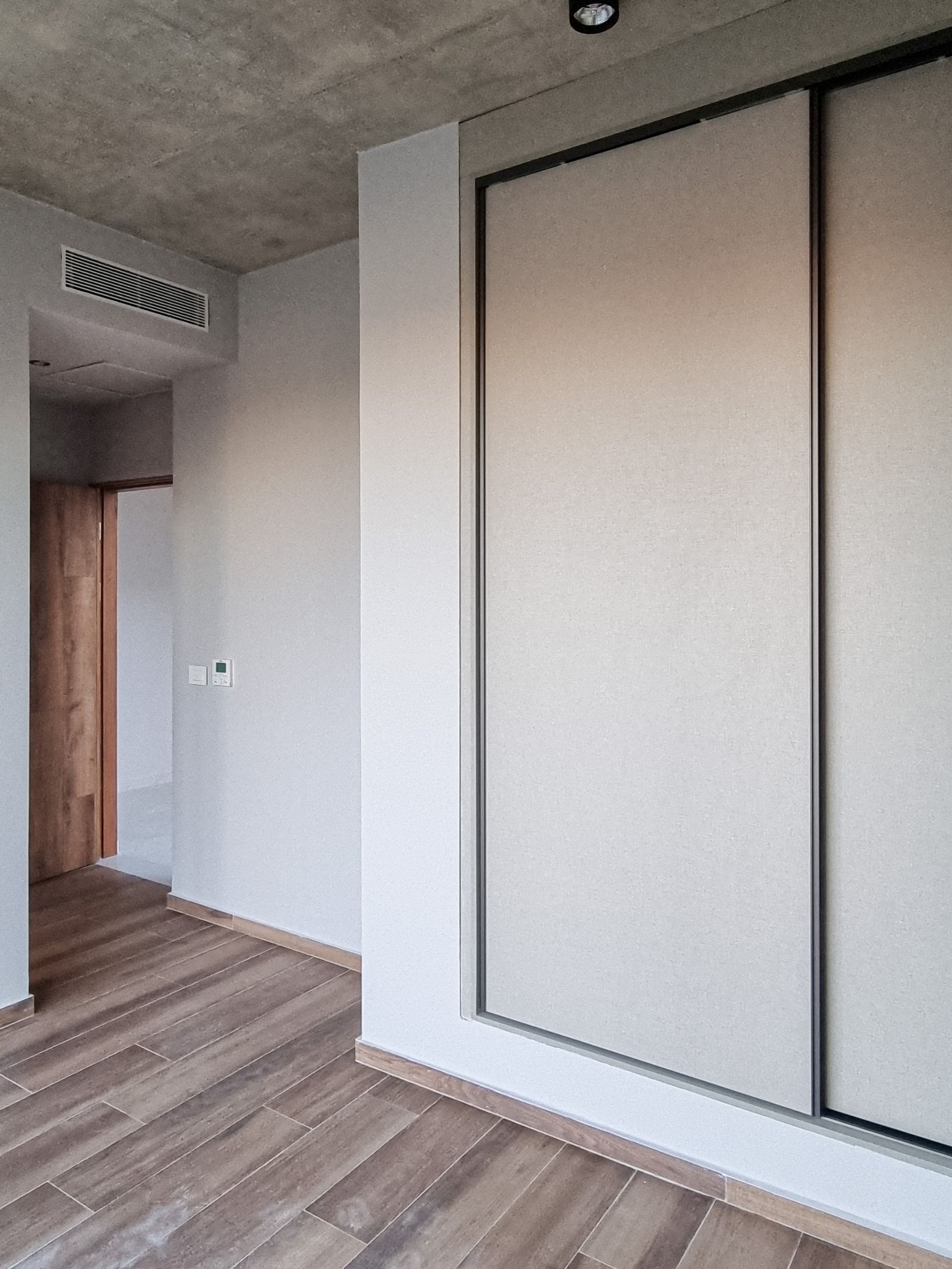 Venta Casa Moderna 6 Ambientes. Yacht, Nordelta