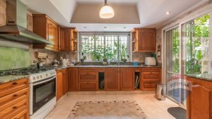 House for sale, 6 rooms, garden, pool, Florida Mitre