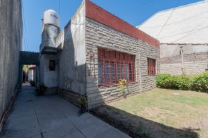 Venta Casa 4 Amb Multifamiliar en Boulogne !!