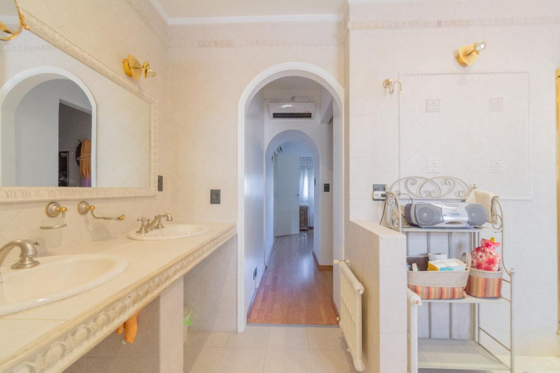Venta Casa Florida 5 amb jardín cochera como nueva