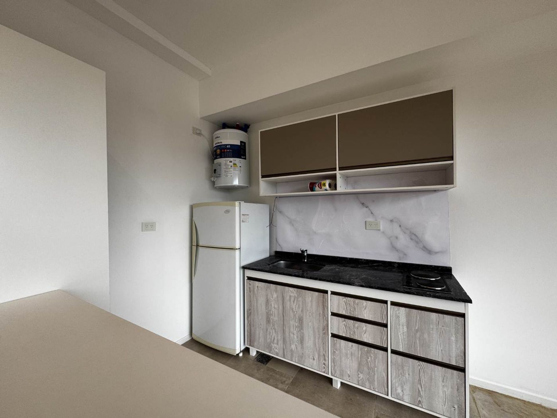 Venta Monoambiente c/cochera en Delta Center Tigre