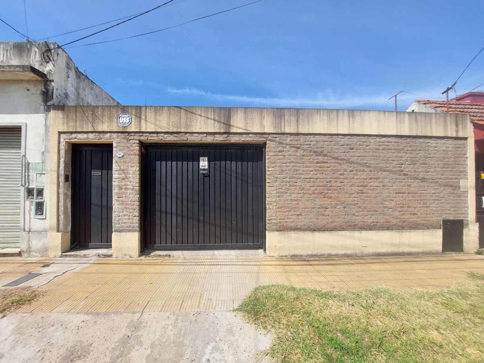 Venta casa 3 ambientes cochera jardín Olivos
