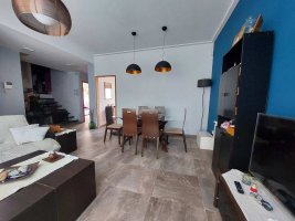 Venta casa 3 ambientes cochera jardín Olivos