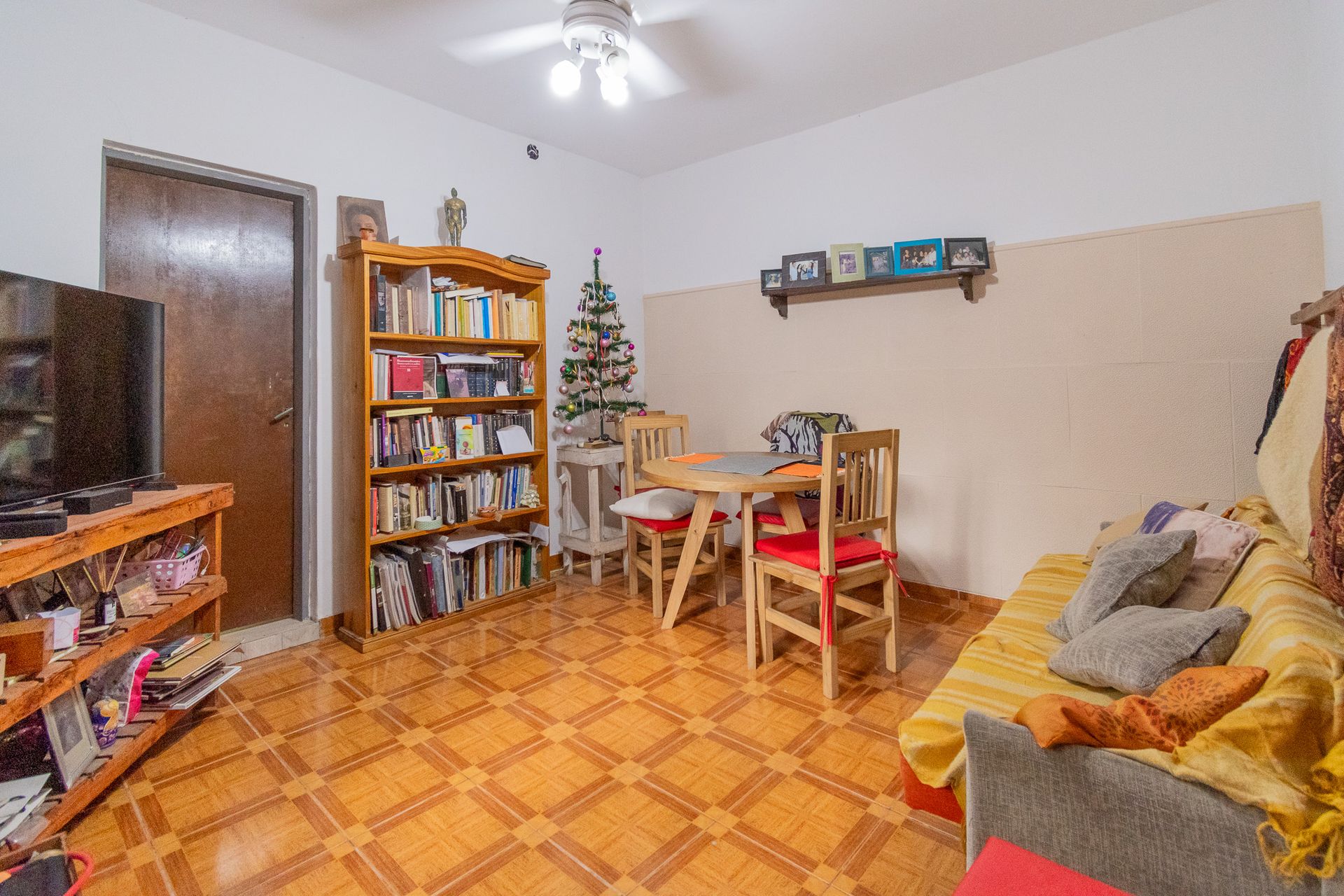 PH en venta 4 amb con patio planta baja Carapachay