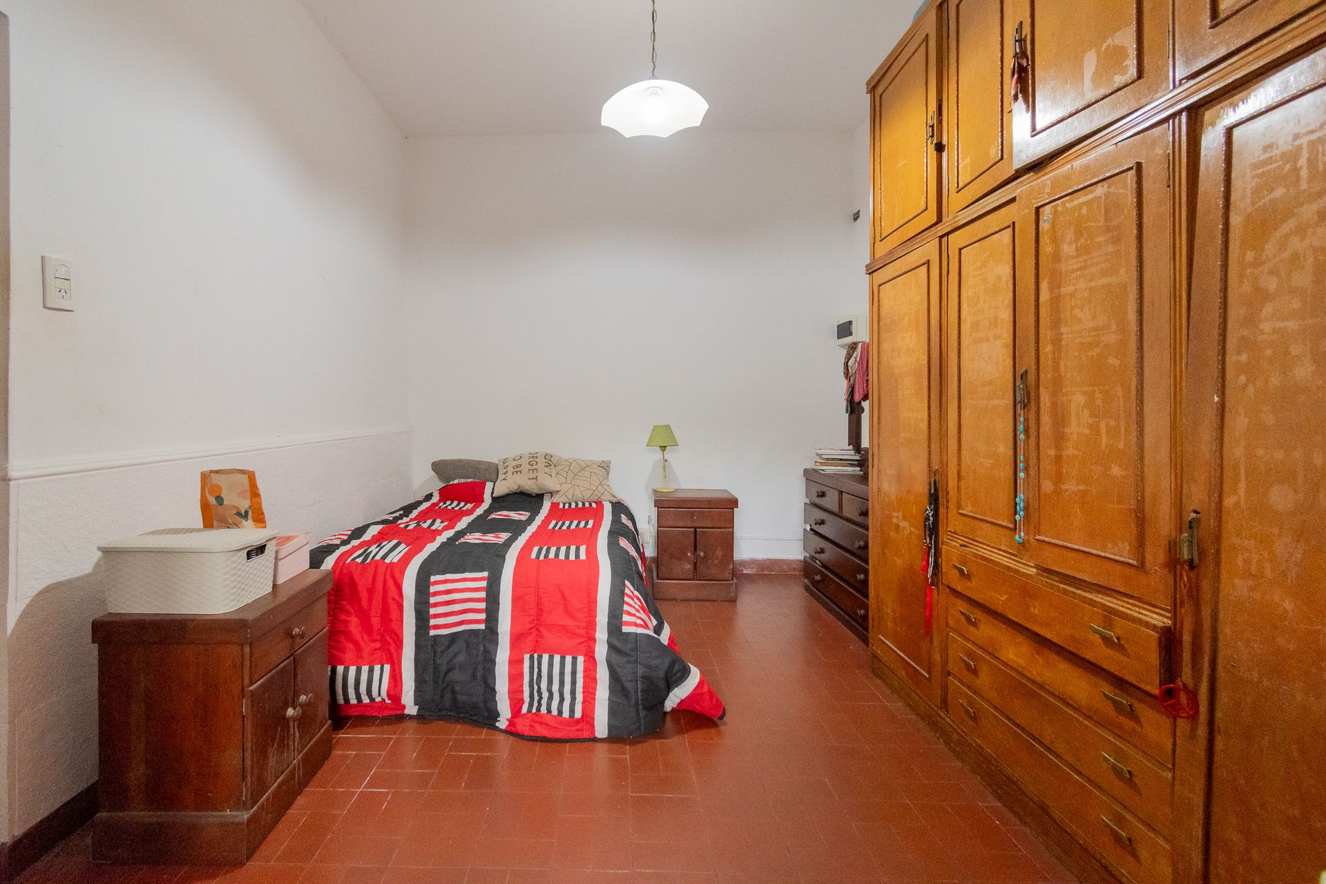 PH en venta 4 amb con patio planta baja Carapachay