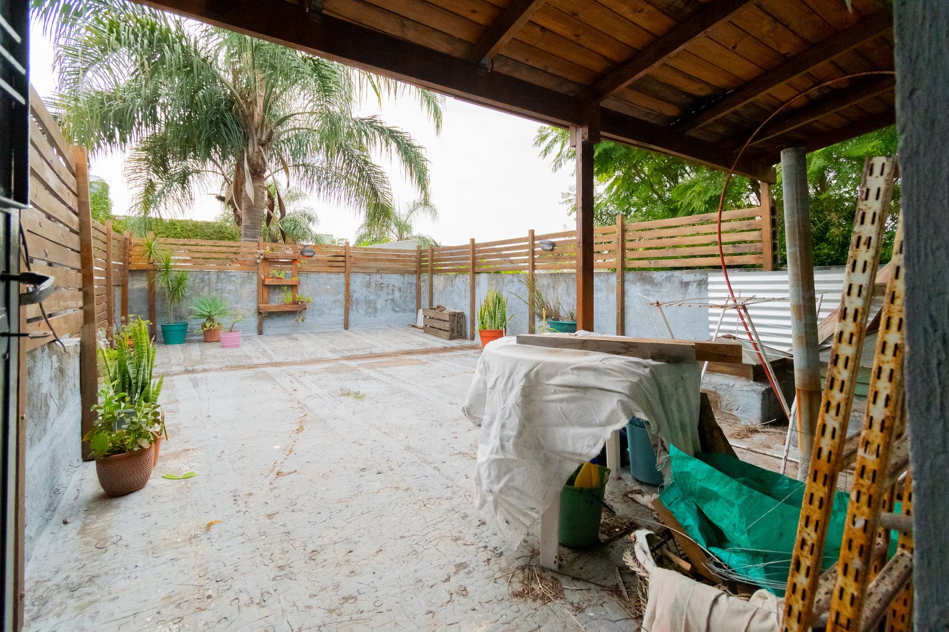 PH en venta 4 amb con patio planta baja Carapachay